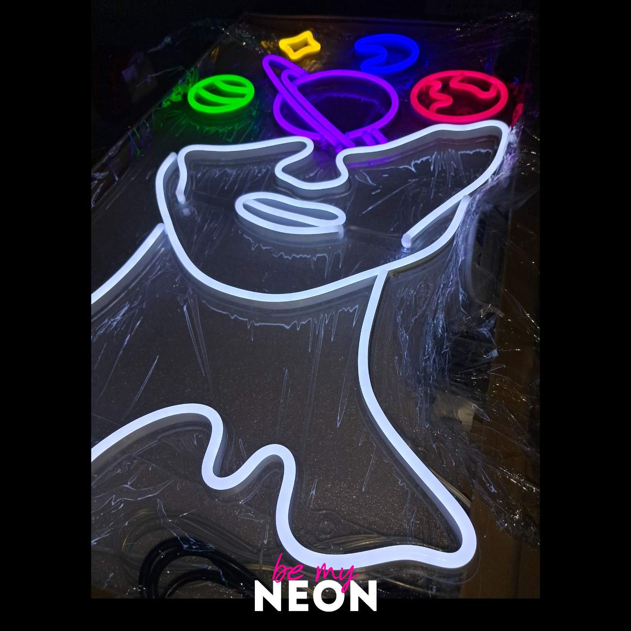"Space Brain - Art" Leuchtmotiv aus LED Neon