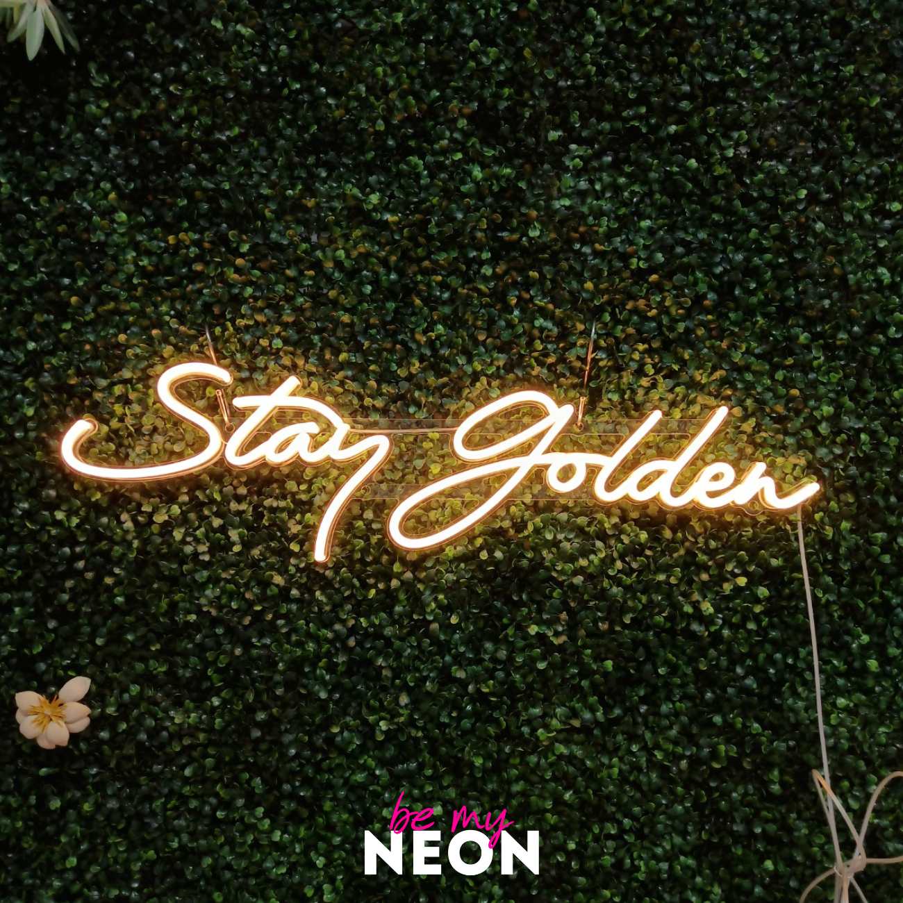 "Stay Golden" LED Neonschild