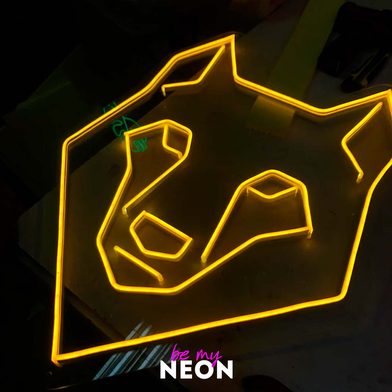 "Wolf" Leuchtmotiv aus LED Neon