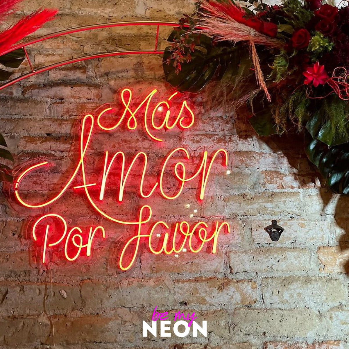 "Mas Amor Por Favor" Leuchtmotiv aus LED Neon
