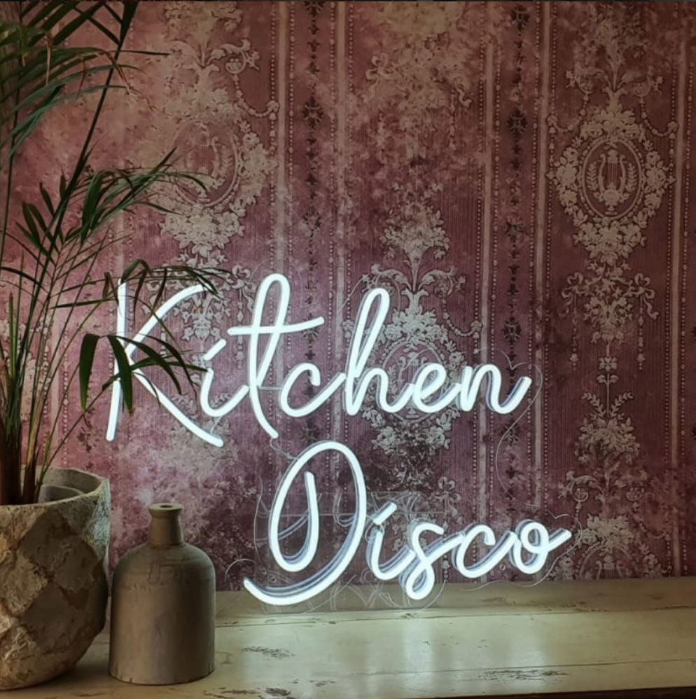 "Kitchen Disco" LED Neonschild