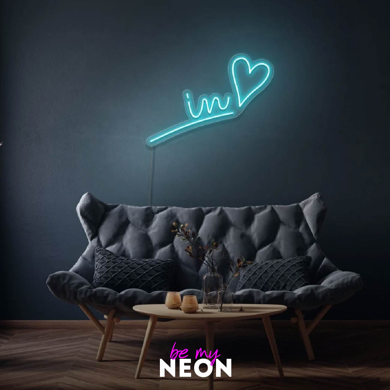 "..in love" LED Neonschild